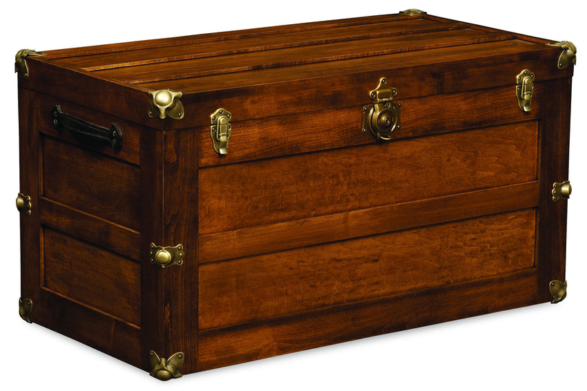 Trunk with flat lid