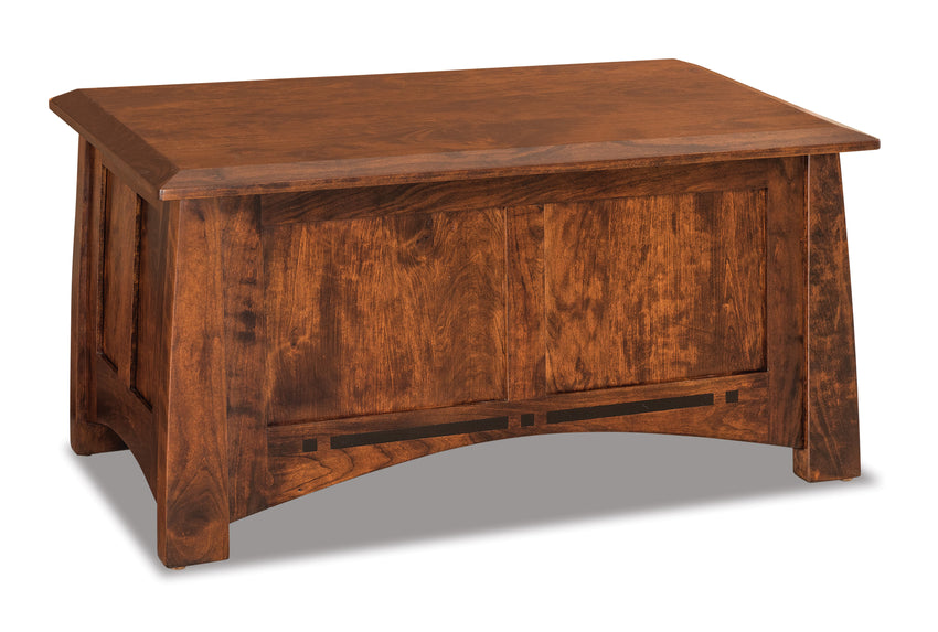 Boulder Creek Blanket Chest with Cedar Bottom